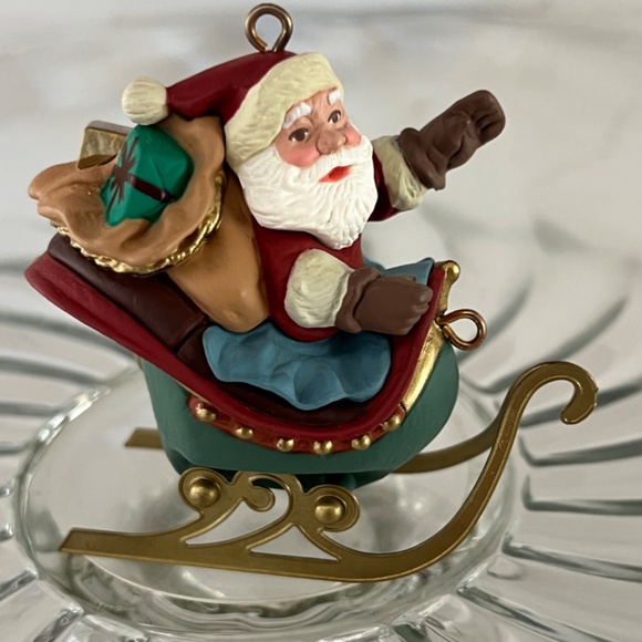 Hallmark's 'Pere Noel' 1992 - Picture 3 of 11